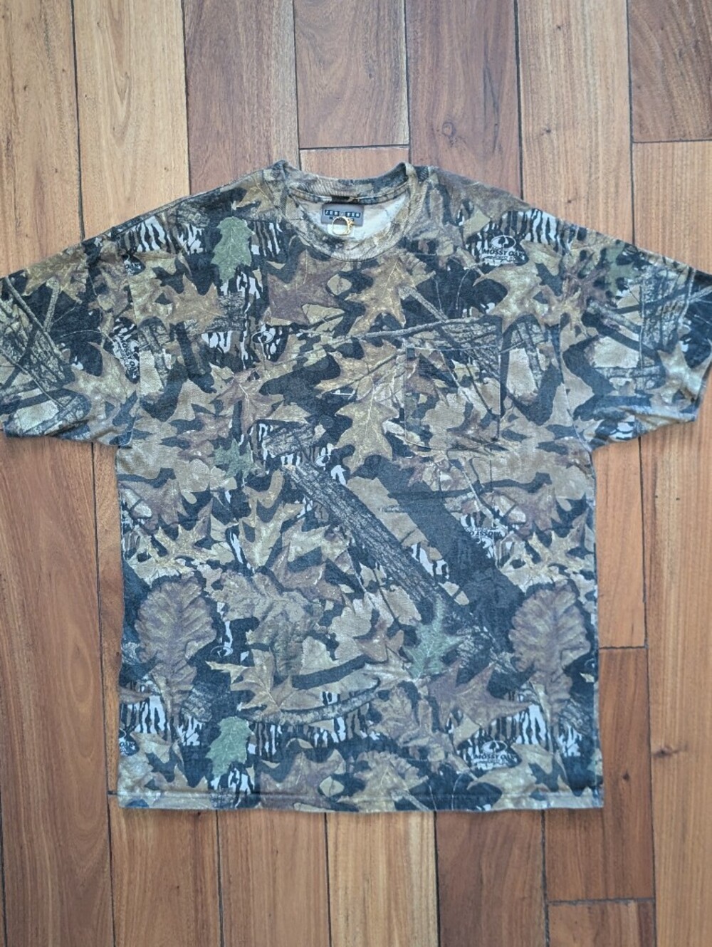 Jerzees Outdoor Vintage Camo Pocket T-shirt (L)